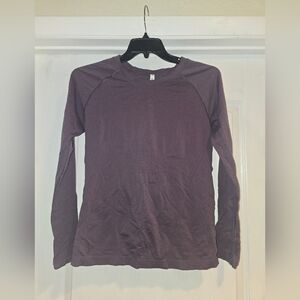EUC ATHELTA MOMENTUM TOP, SIZE LARGE